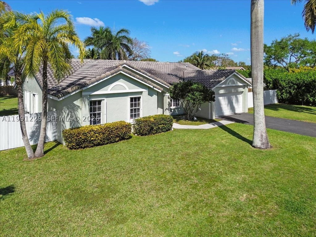 Real estate property located at 1650 14th Ter, Miami-dade, Redlands Best, Homestead, FL