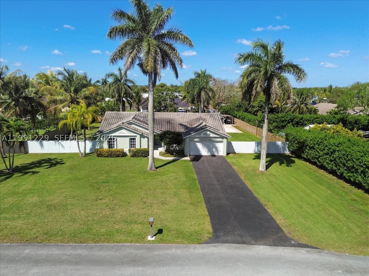 Real estate property located at 1650 14th Ter, Miami-dade, Redlands Best, Homestead, FL