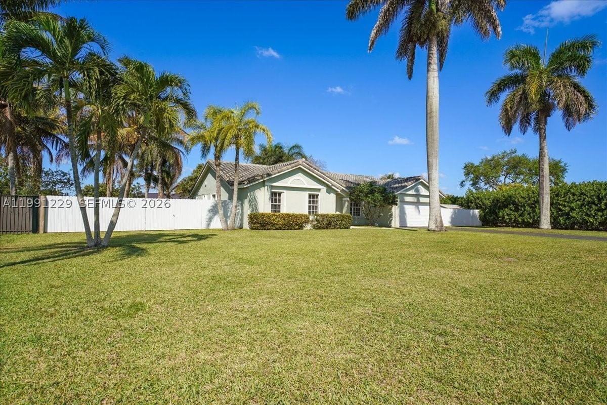 Real estate property located at 1650 14th Ter, Miami-dade, Redlands Best, Homestead, FL