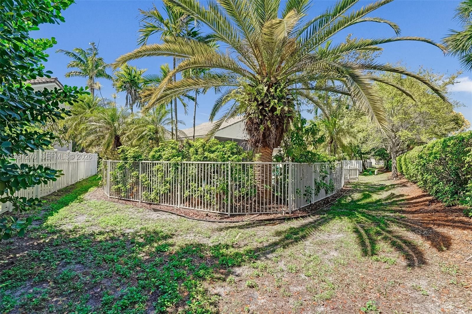 Real estate property located at 1080 Briar Ridge Rd, Broward, Sector 3 - Parcels C D E, Weston, FL