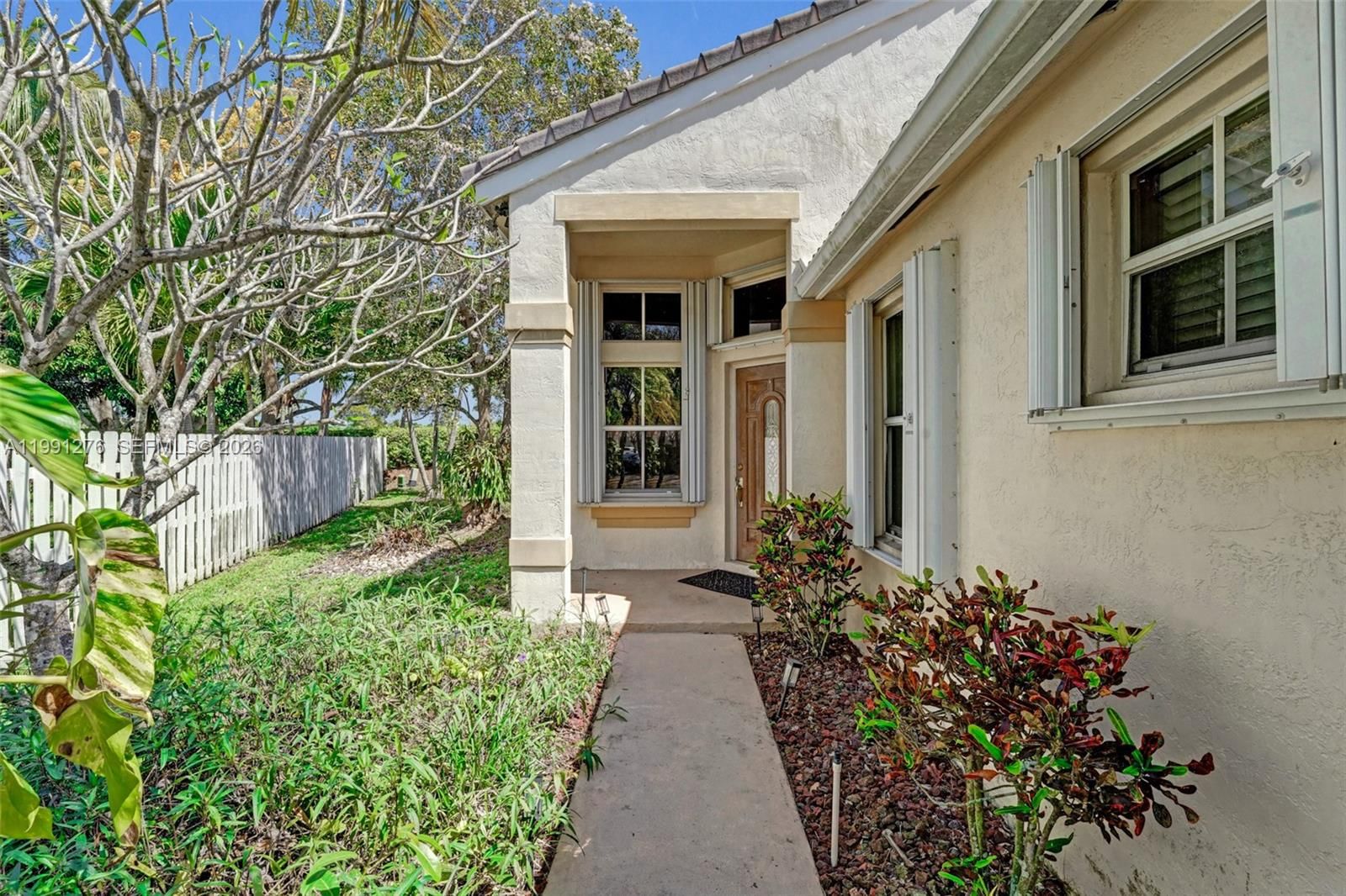 Real estate property located at 1080 Briar Ridge Rd, Broward, Sector 3 - Parcels C D E, Weston, FL