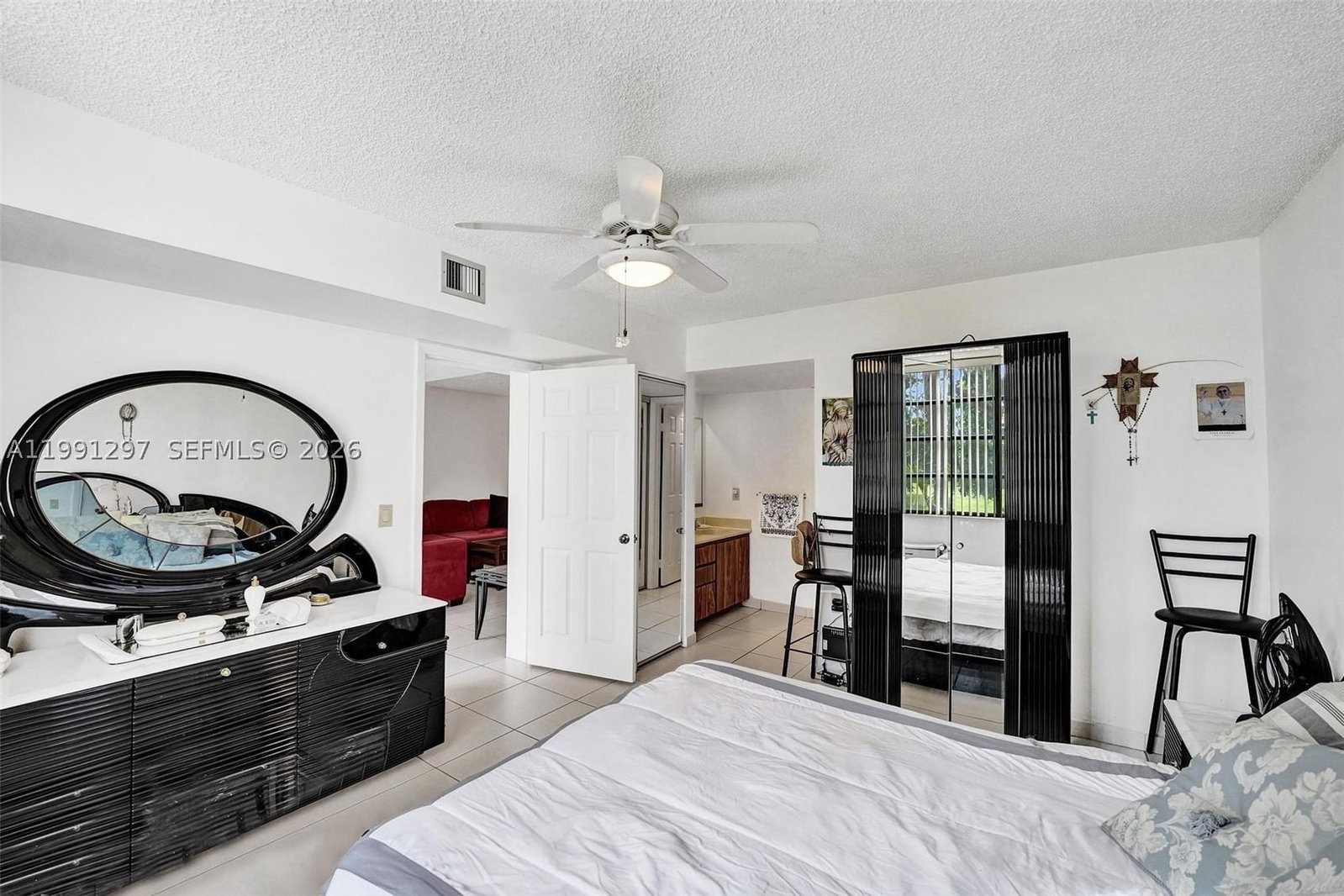 Real estate property located at 1502 Whitehall Dr #205, Broward, Condo 1 Of Whitehall Cond, Davie, FL