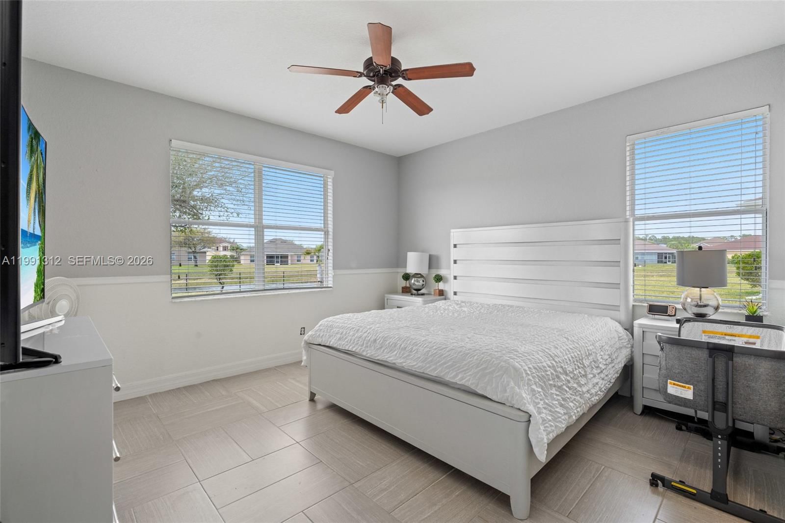 Real estate property located at 8130 blue daze ct, Lee, Town Lakes Ph 3, Lehigh Acres, FL