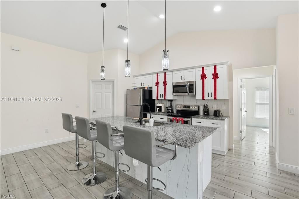 Real estate property located at 1013 ATHERTON AVE, Lee, Lehigh Acres, Lehigh Acres, FL