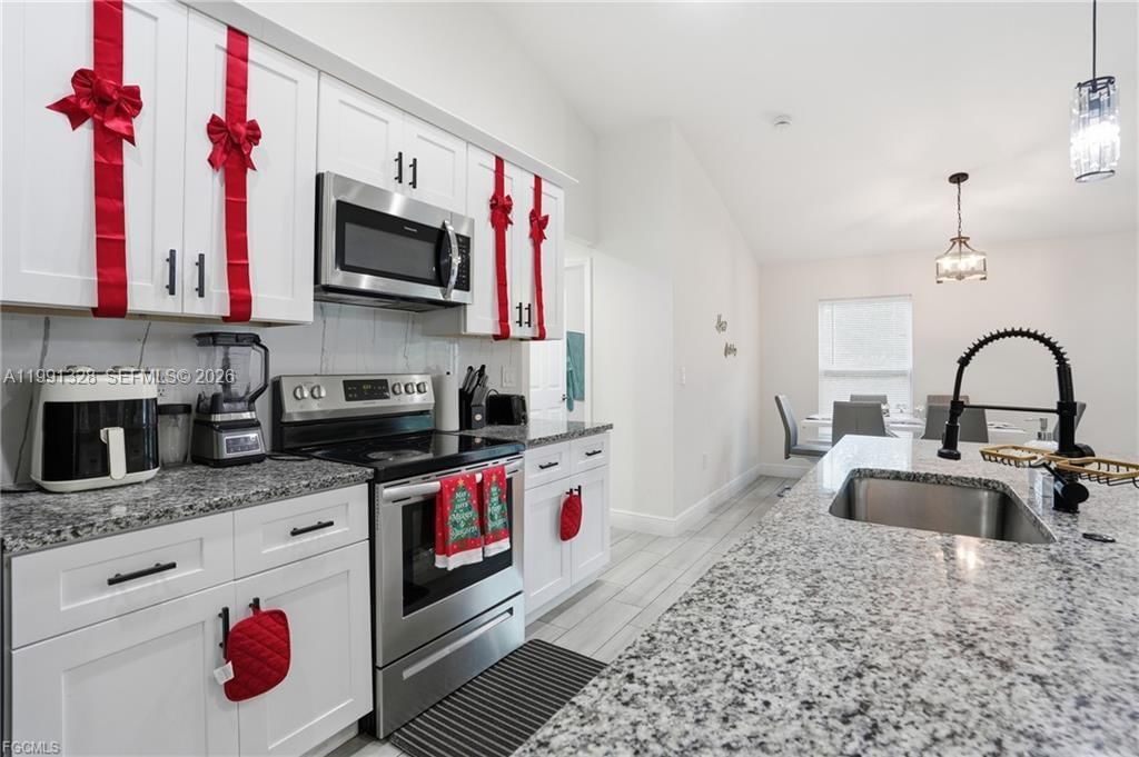 Real estate property located at 1013 ATHERTON AVE, Lee, Lehigh Acres, Lehigh Acres, FL