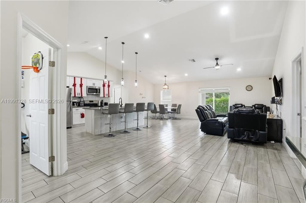 Real estate property located at 1013 ATHERTON AVE, Lee, Lehigh Acres, Lehigh Acres, FL