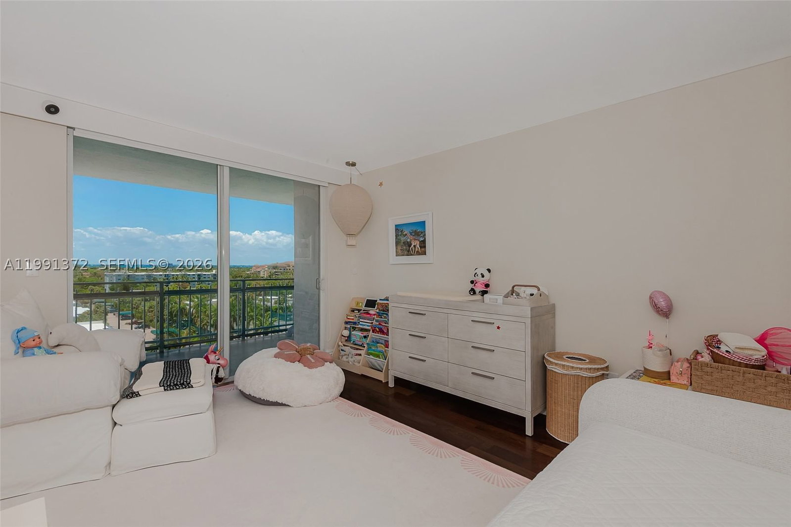 Real estate property located at 600 Grapetree Dr #9GN, Miami-dade, Mar-azul Condo, Key Biscayne, FL