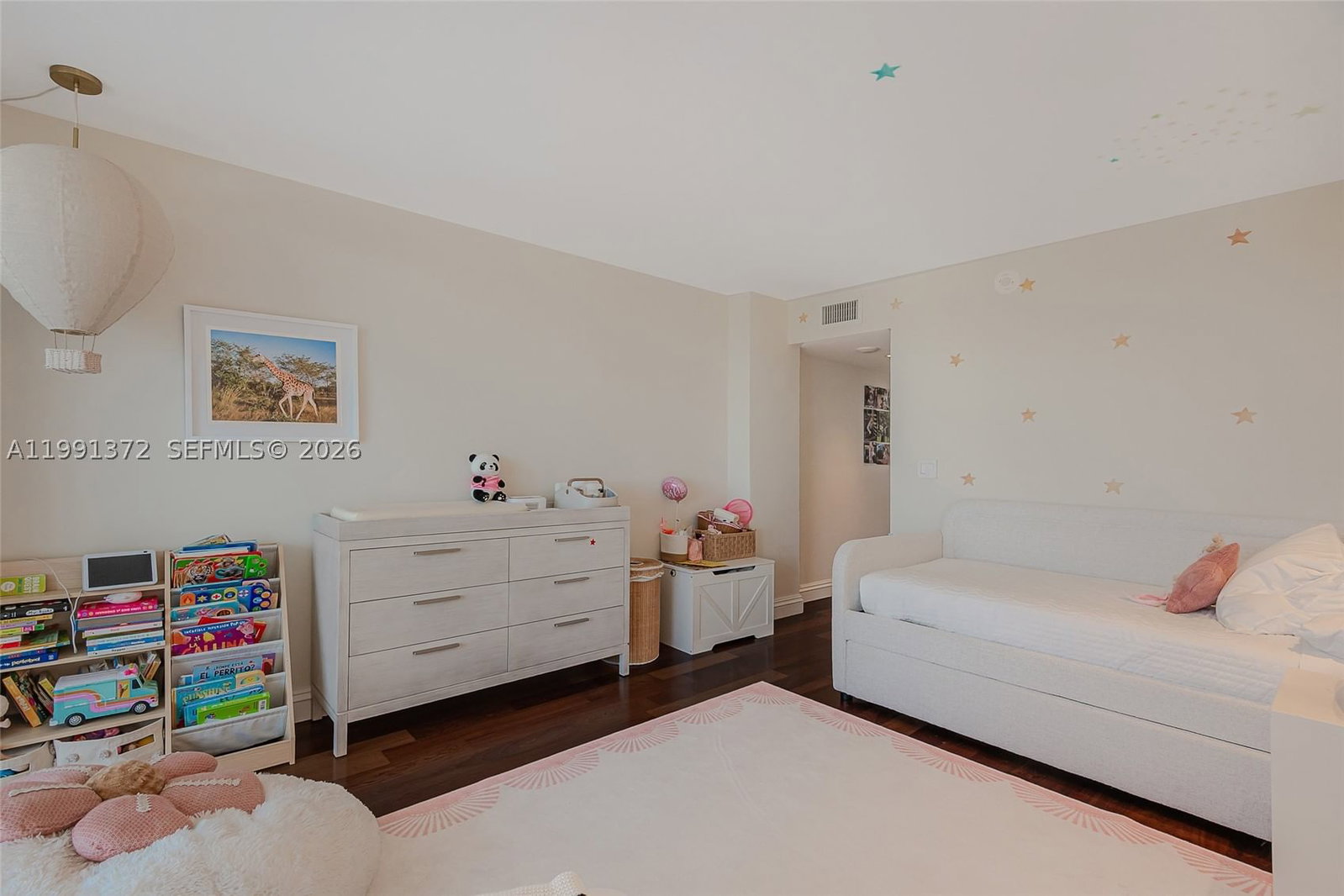 Real estate property located at 600 Grapetree Dr #9GN, Miami-dade, Mar-azul Condo, Key Biscayne, FL