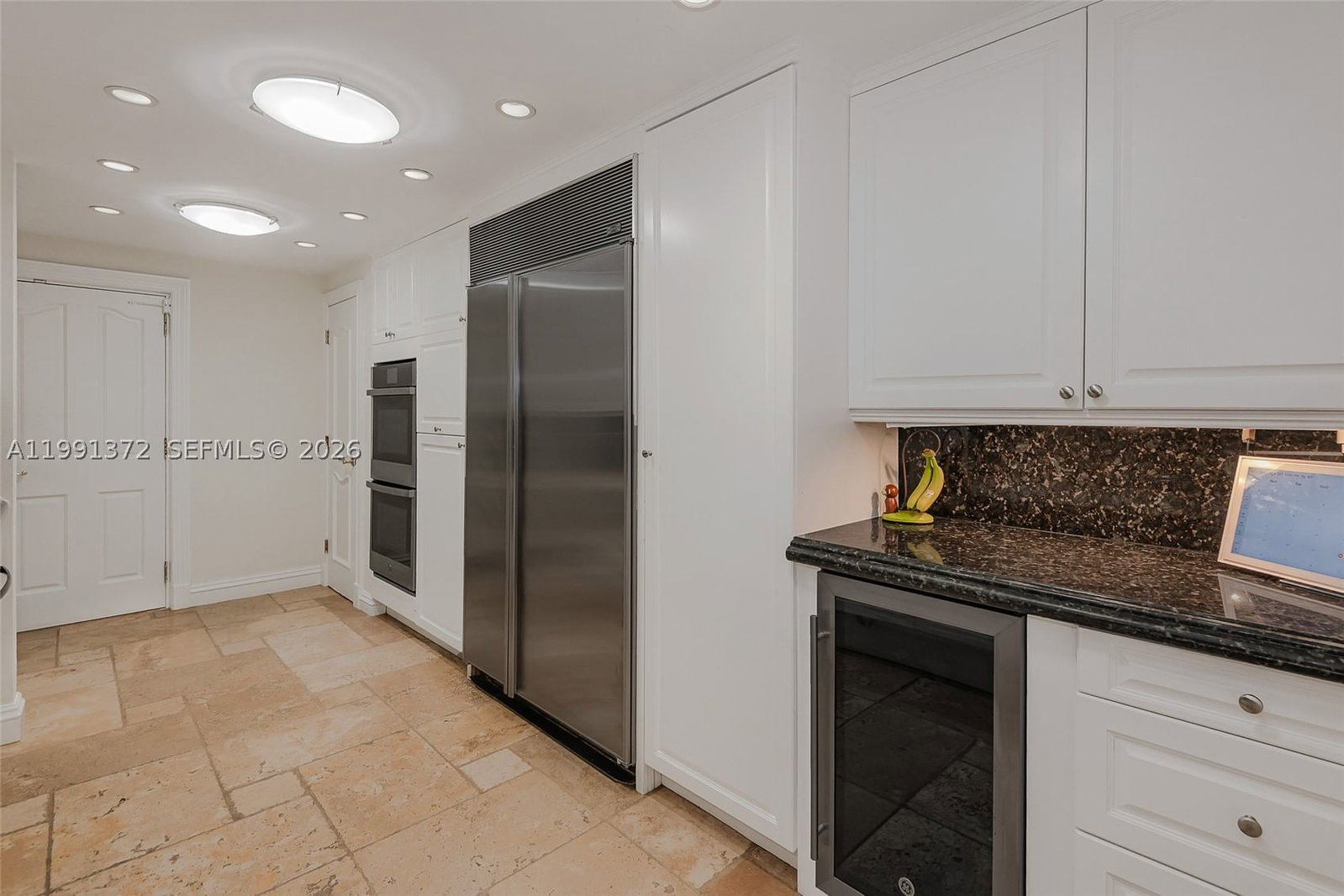 Real estate property located at 600 Grapetree Dr #9GN, Miami-dade, Mar-azul Condo, Key Biscayne, FL