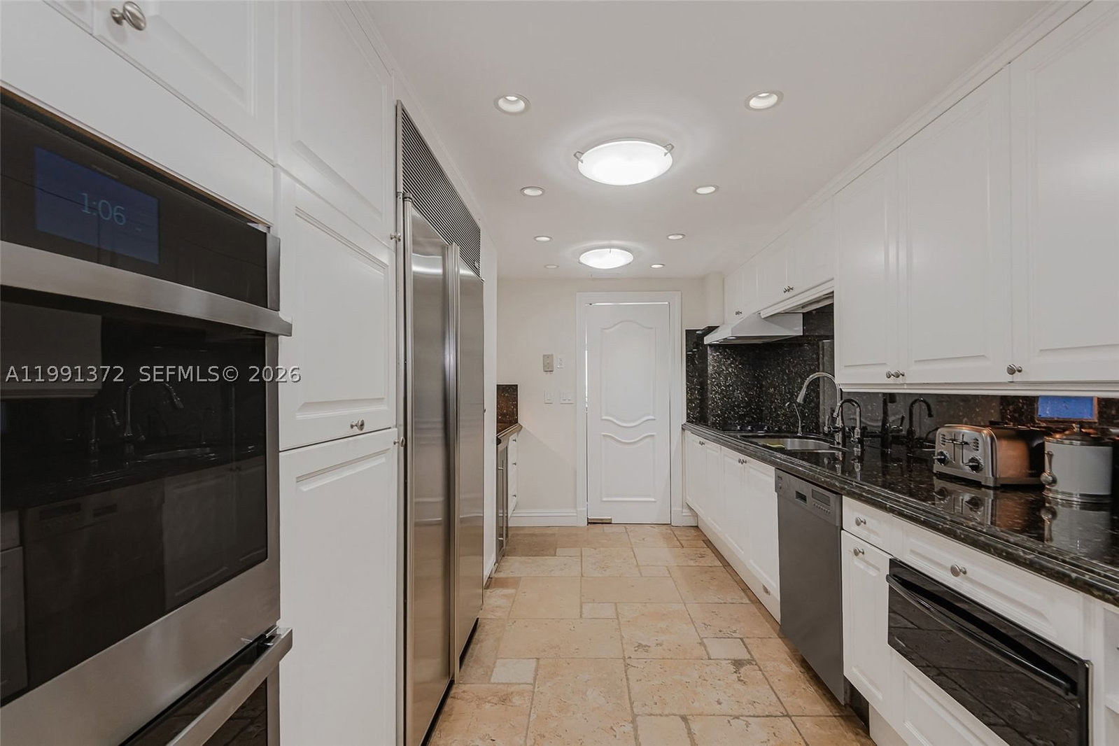 Real estate property located at 600 Grapetree Dr #9GN, Miami-dade, Mar-azul Condo, Key Biscayne, FL