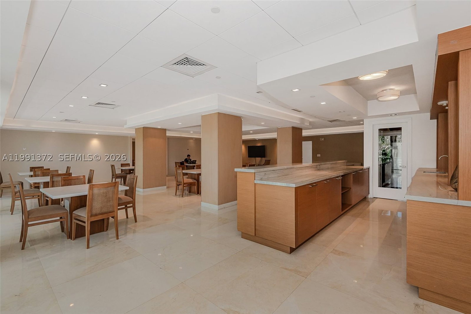Real estate property located at 600 Grapetree Dr #9GN, Miami-dade, Mar-azul Condo, Key Biscayne, FL