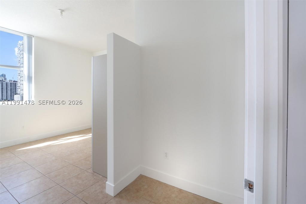 Real estate property located at 2200 4th Ave #1002, Miami-dade, Edgewater Lofts Condo, Miami, FL