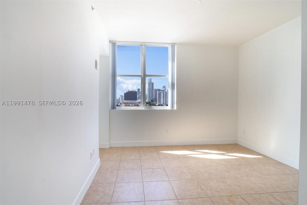 Real estate property located at 2200 4th Ave #1002, Miami-dade, Edgewater Lofts Condo, Miami, FL