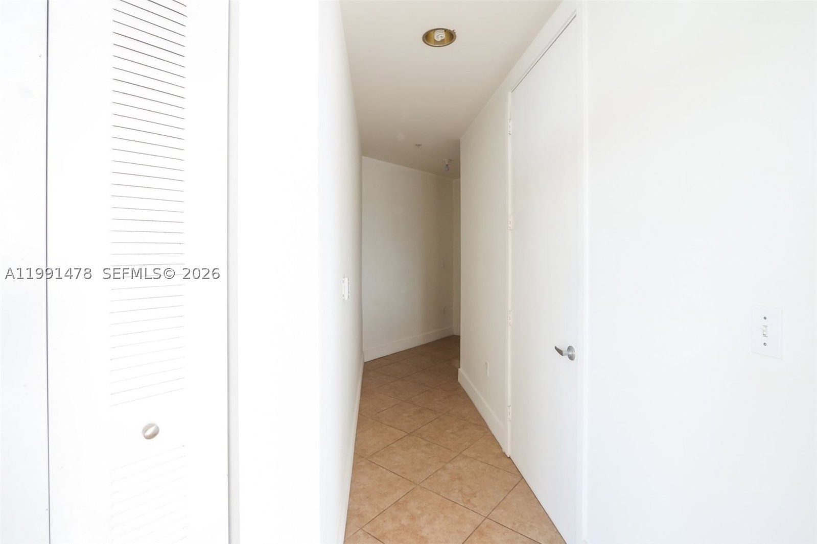 Real estate property located at 2200 4th Ave #1002, Miami-dade, Edgewater Lofts Condo, Miami, FL