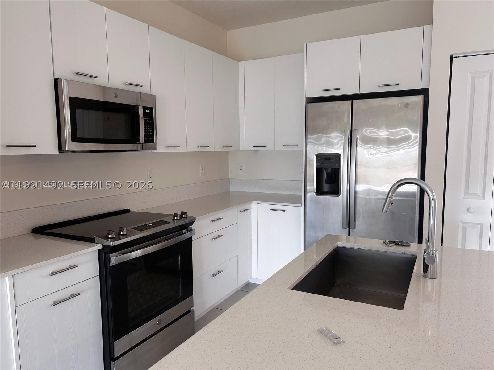 Real estate property located at 8001 NW 41 St #409, Miami-dade, Urbana Doral, Doral, FL