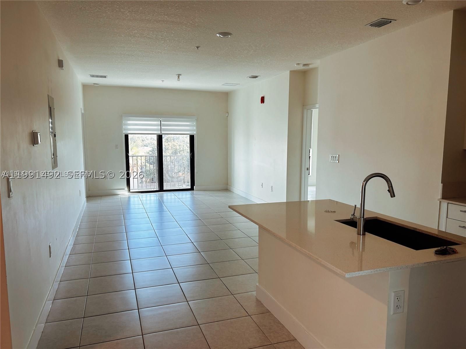 Real estate property located at 8001 NW 41 St #409, Miami-dade, Urbana Doral, Doral, FL