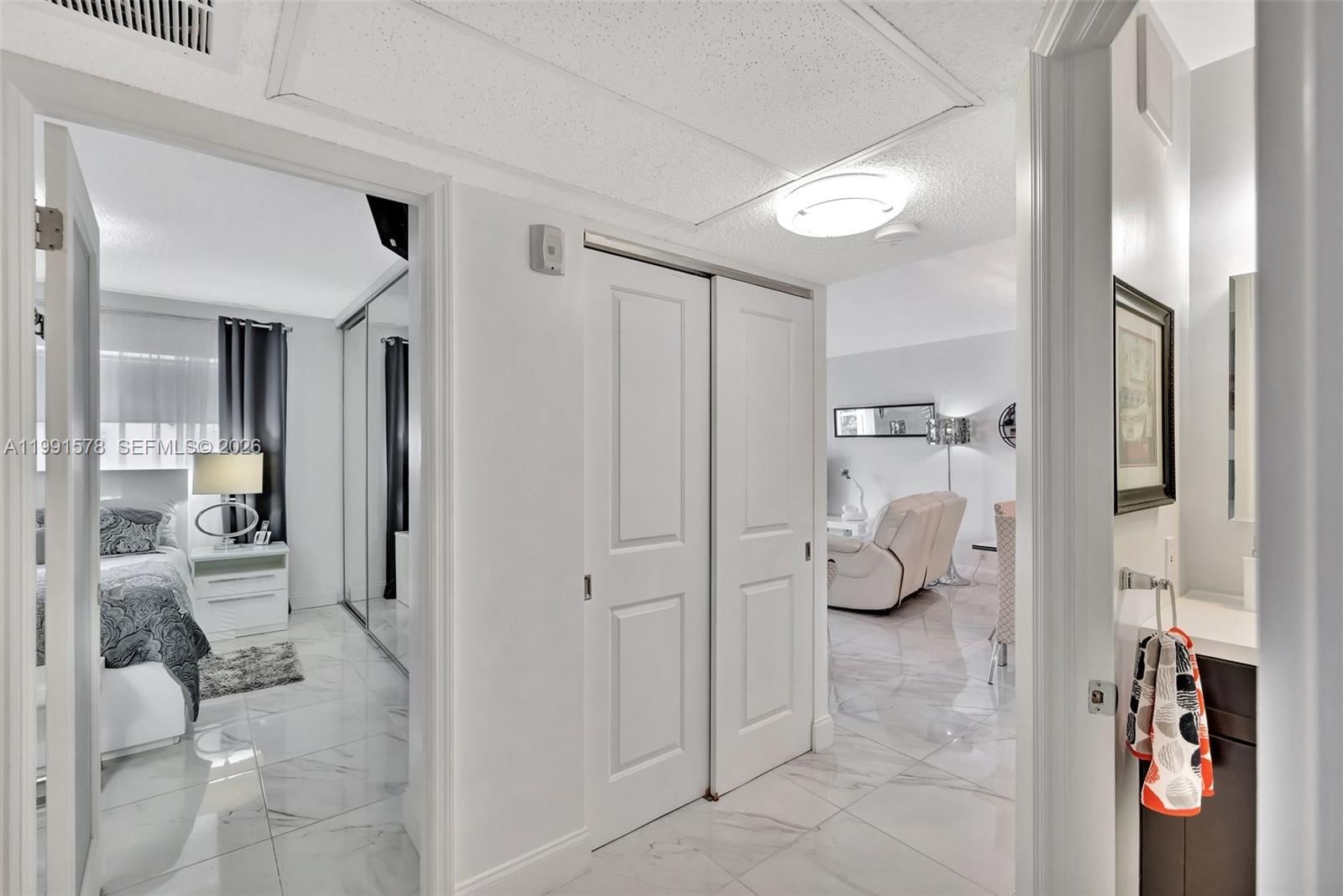 Real estate property located at 4705 35th St #501, Broward, Poinciana Gardens Condo, Lauderdale Lakes, FL
