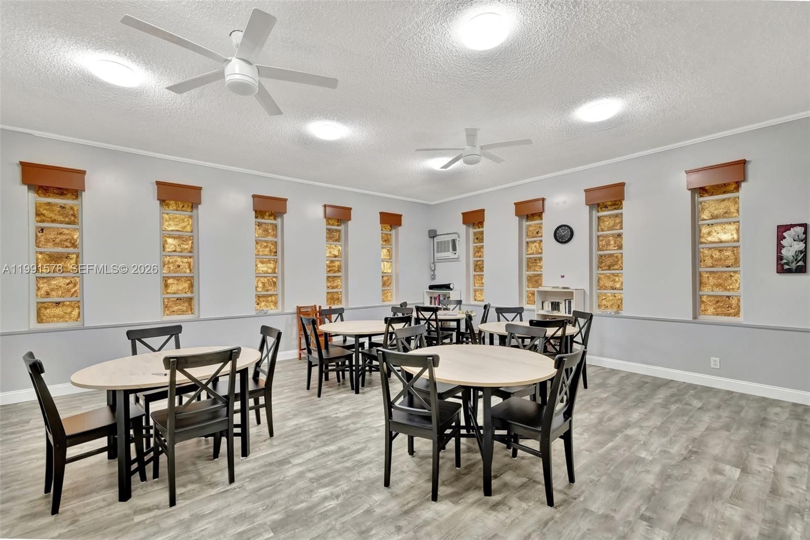 Real estate property located at 4705 35th St #501, Broward, Poinciana Gardens Condo, Lauderdale Lakes, FL