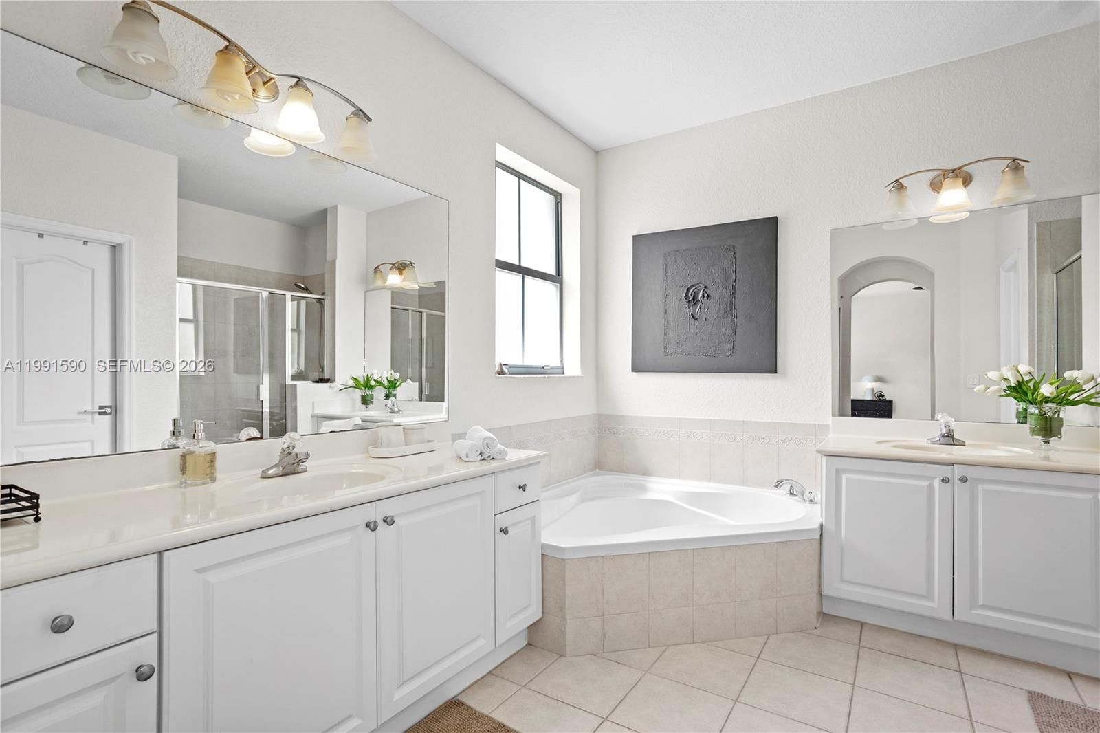 Real estate property located at , Miami-dade, Islands At Doral, Doral, FL