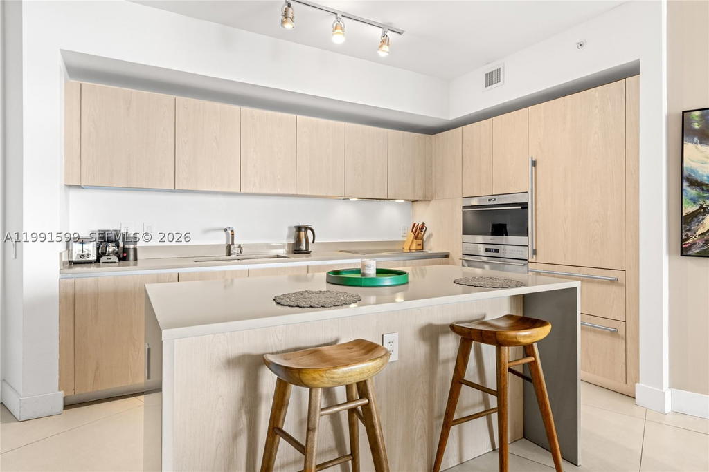 Real estate property located at 4111 Ocean Dr #1107, Broward, 4111 South Ocean Drive Co, Hollywood, FL