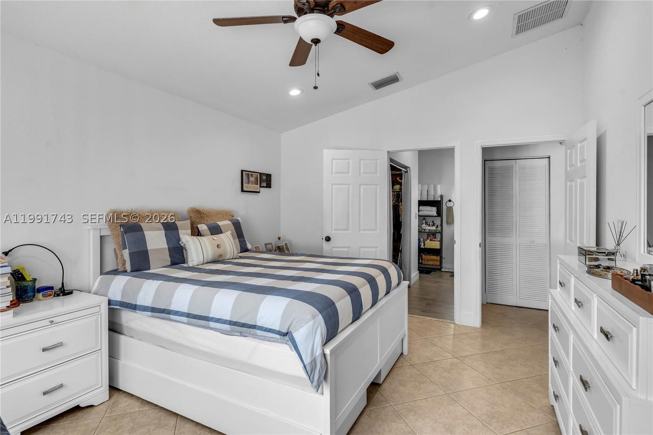 Real estate property located at 23723 107th Ct, Miami-dade, Spicewood Sub, Homestead, FL