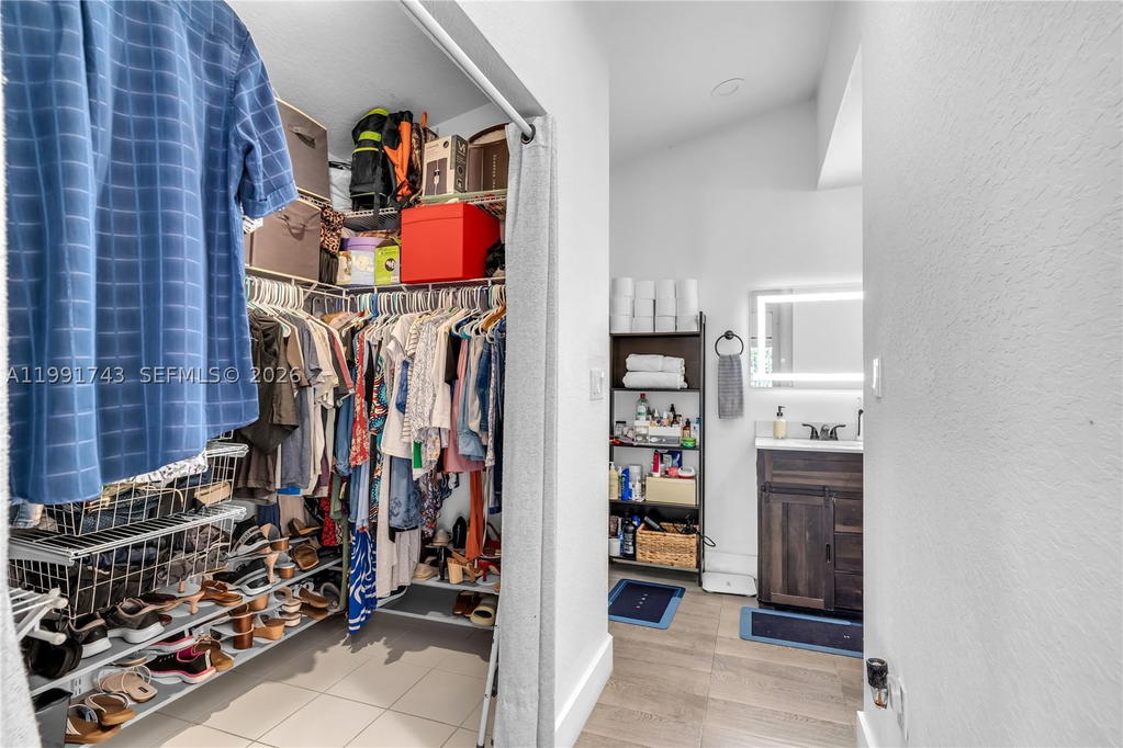 Real estate property located at 23723 107th Ct, Miami-dade, Spicewood Sub, Homestead, FL