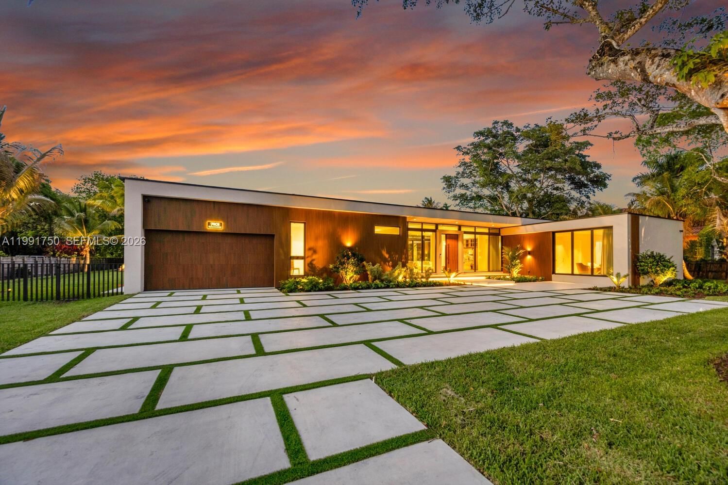 Real estate property located at 7901 120th St, Miami-dade, Suniland Estates 1st Addn, Pinecrest, FL