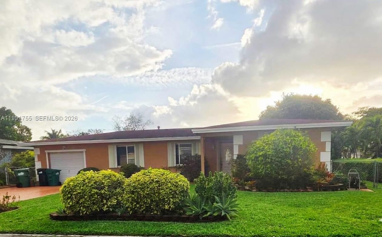 Real estate property located at 7104 132nd Ct, Miami-dade, Sunset West Sec1, Miami, FL