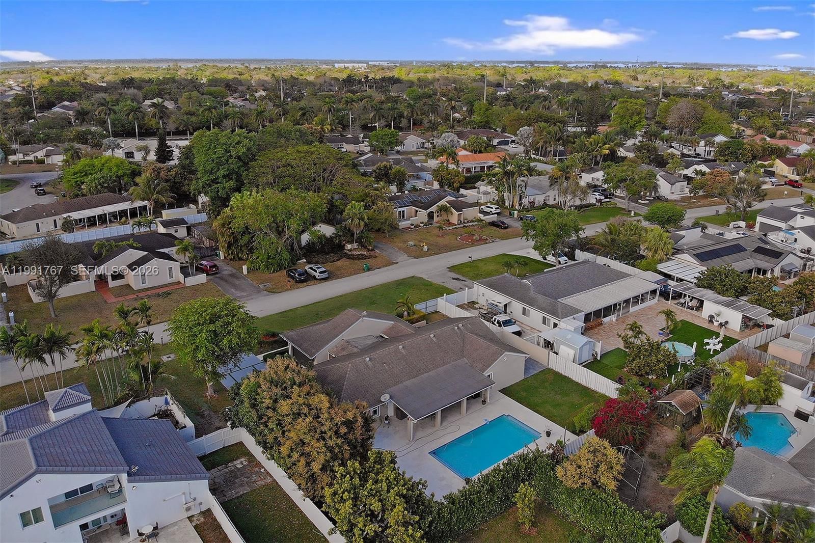 Real estate property located at 15382 153rd St, Miami-dade, Weitzer Shauna Meadows Se, Miami, FL