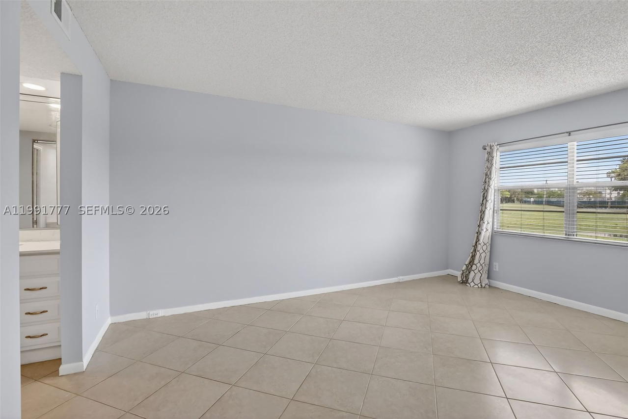 Real estate property located at 901 128th Ter #102A, Broward, Cambridge At Century, Pembroke Pines, FL