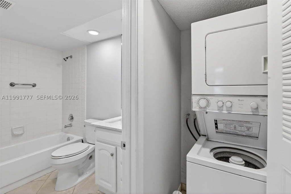 Real estate property located at 901 128th Ter #102A, Broward, Cambridge At Century, Pembroke Pines, FL
