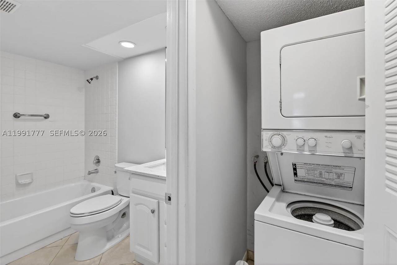 Real estate property located at 901 128th Ter #102A, Broward, Cambridge At Century, Pembroke Pines, FL