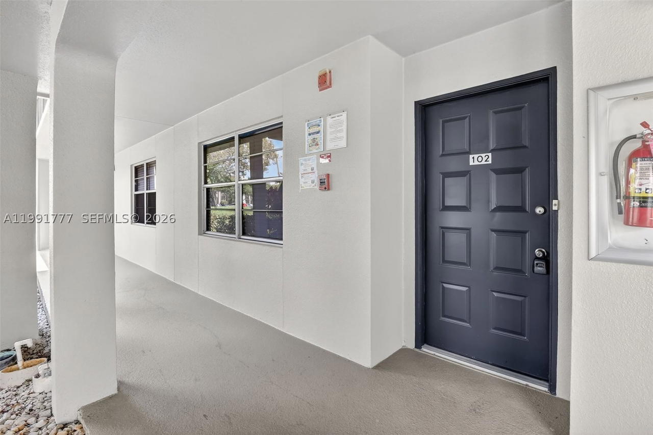 Real estate property located at 901 128th Ter #102A, Broward, Cambridge At Century, Pembroke Pines, FL