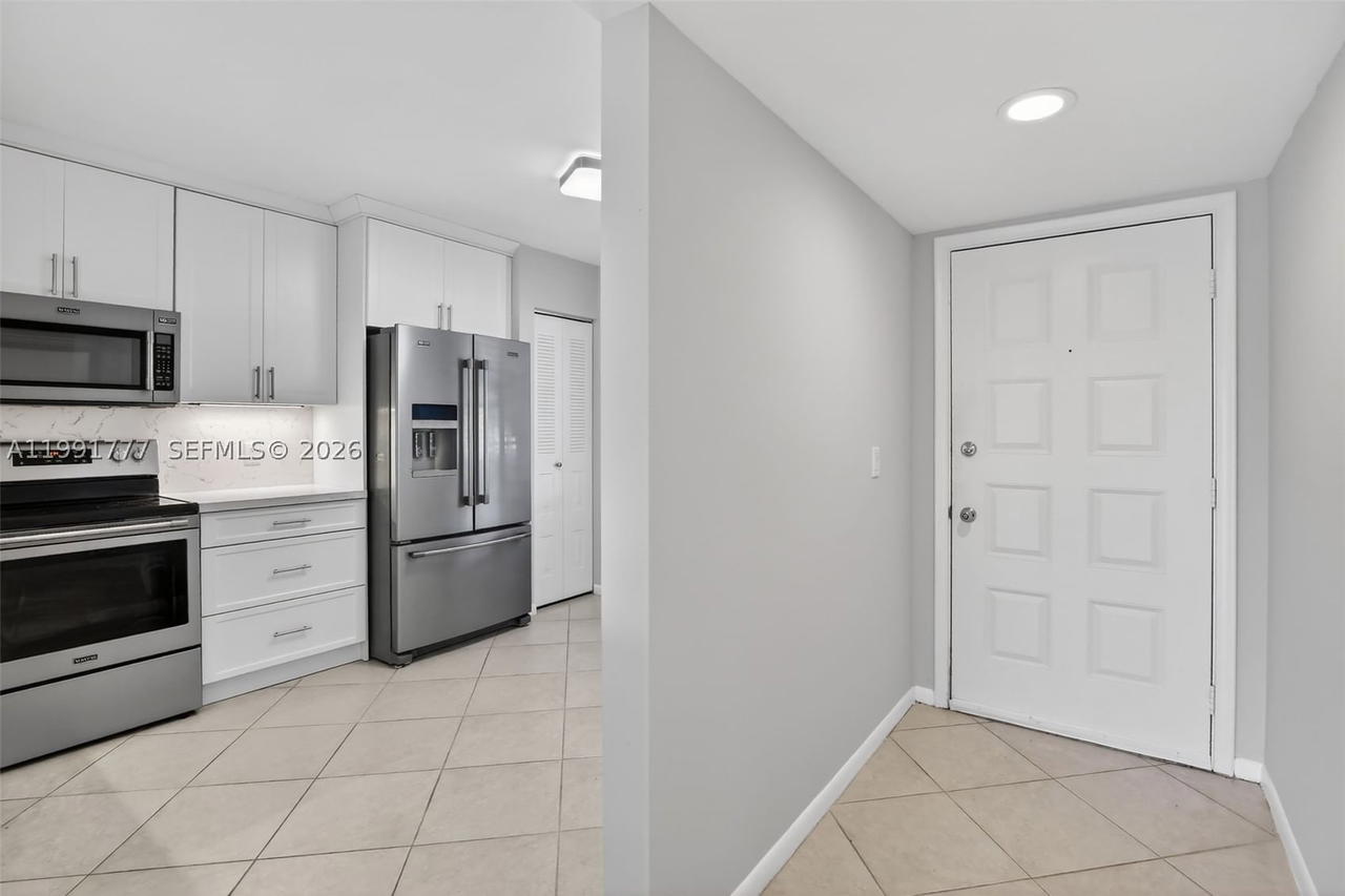 Real estate property located at 901 128th Ter #102A, Broward, Cambridge At Century, Pembroke Pines, FL