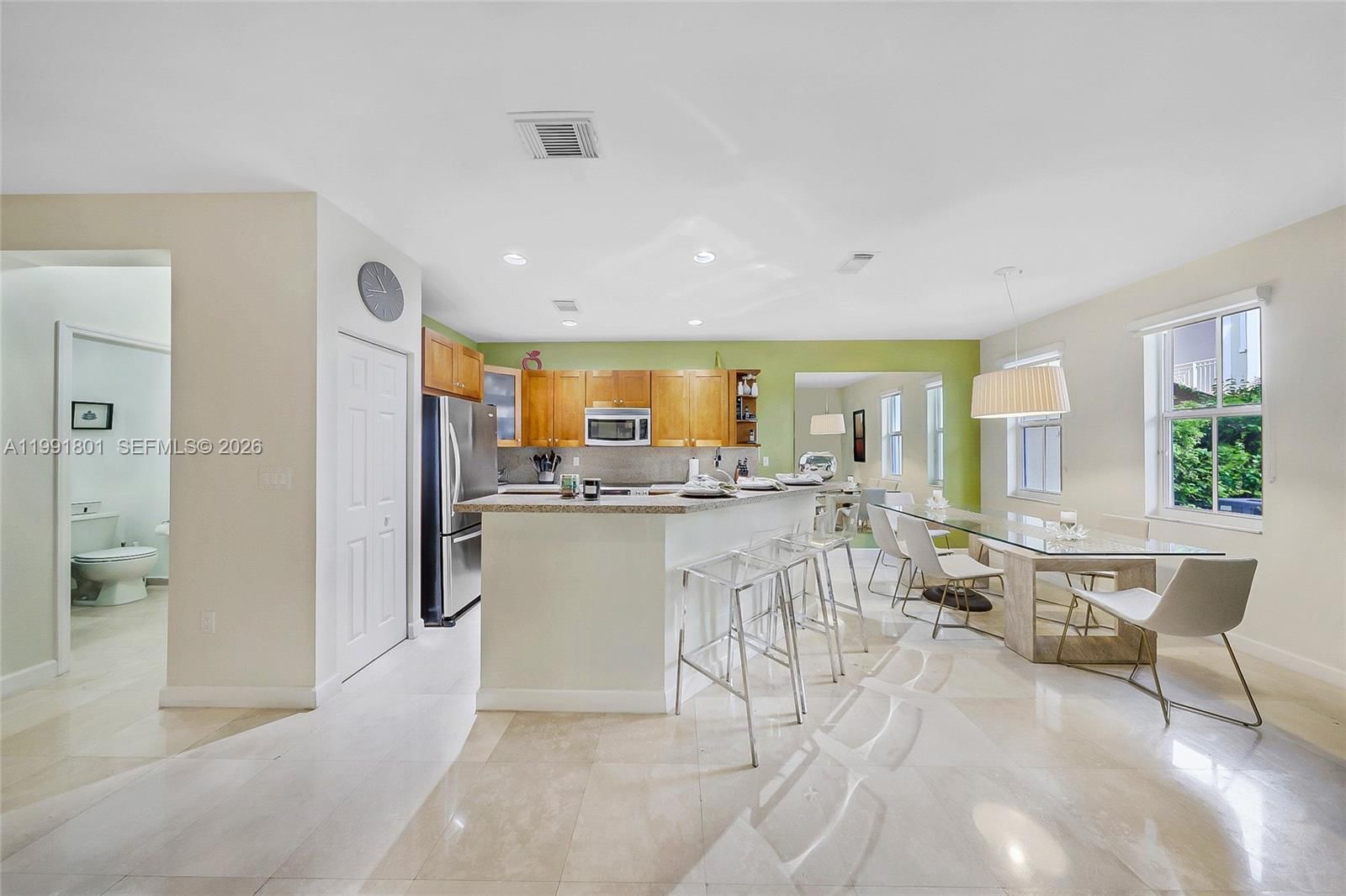 Real estate property located at 10711 75th Ln, Miami-dade, Reserve At Doral East, Doral, FL