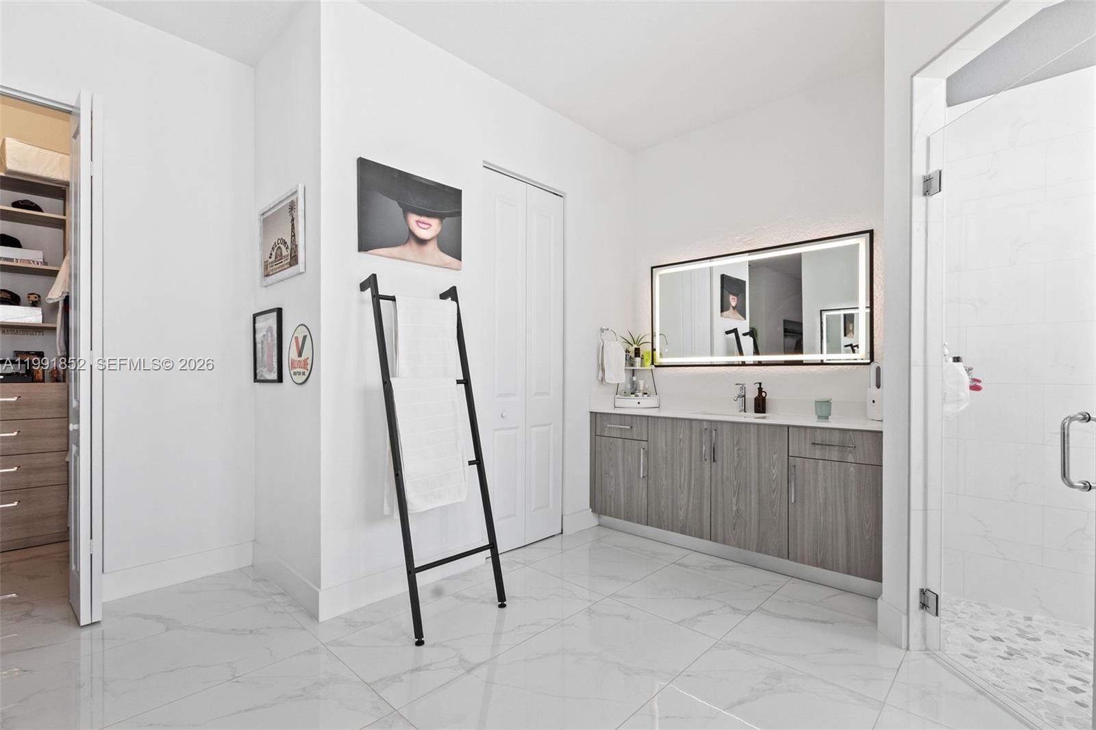 Real estate property located at 13217 227th St, Miami-dade, Southern Cove, Miami, FL