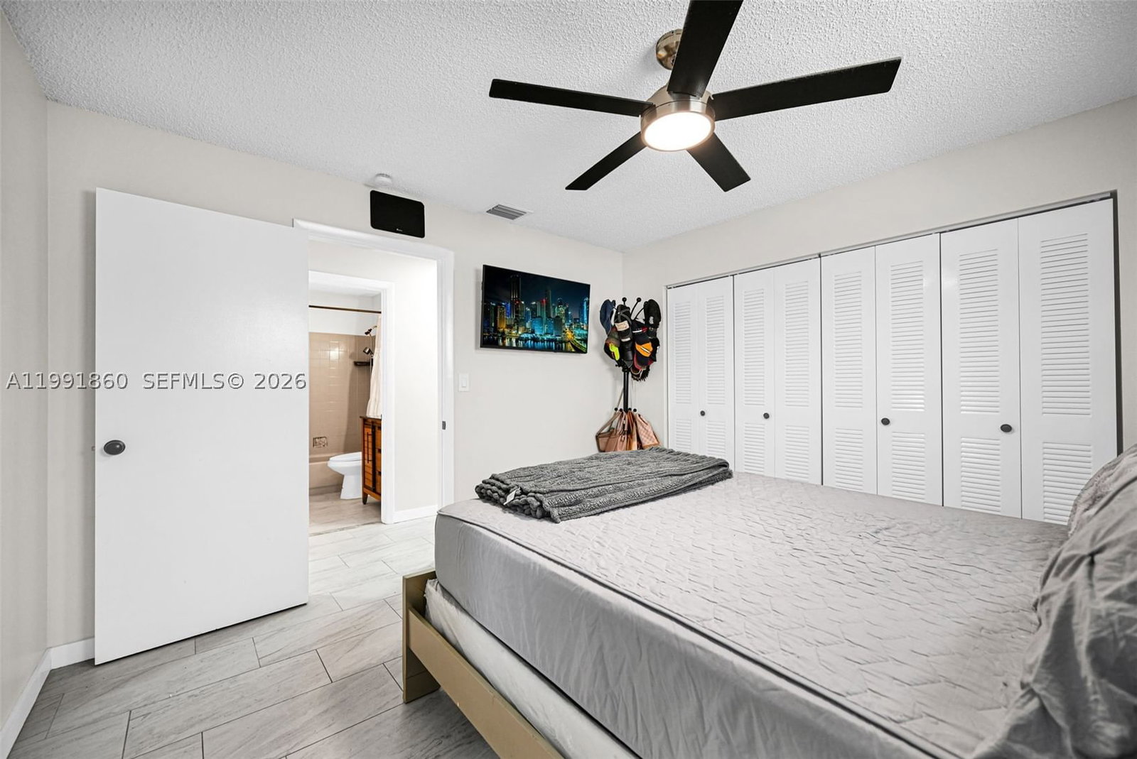 Real estate property located at 2934 94th St, Miami-dade, The Tropics Amd, Miami, FL