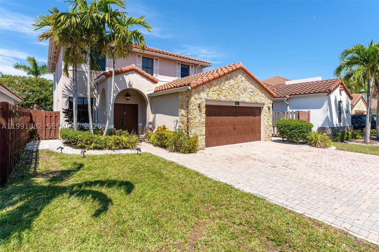 Real estate property located at 9761 9th St, Miami-dade, Fontainebleau West North, Miami, FL