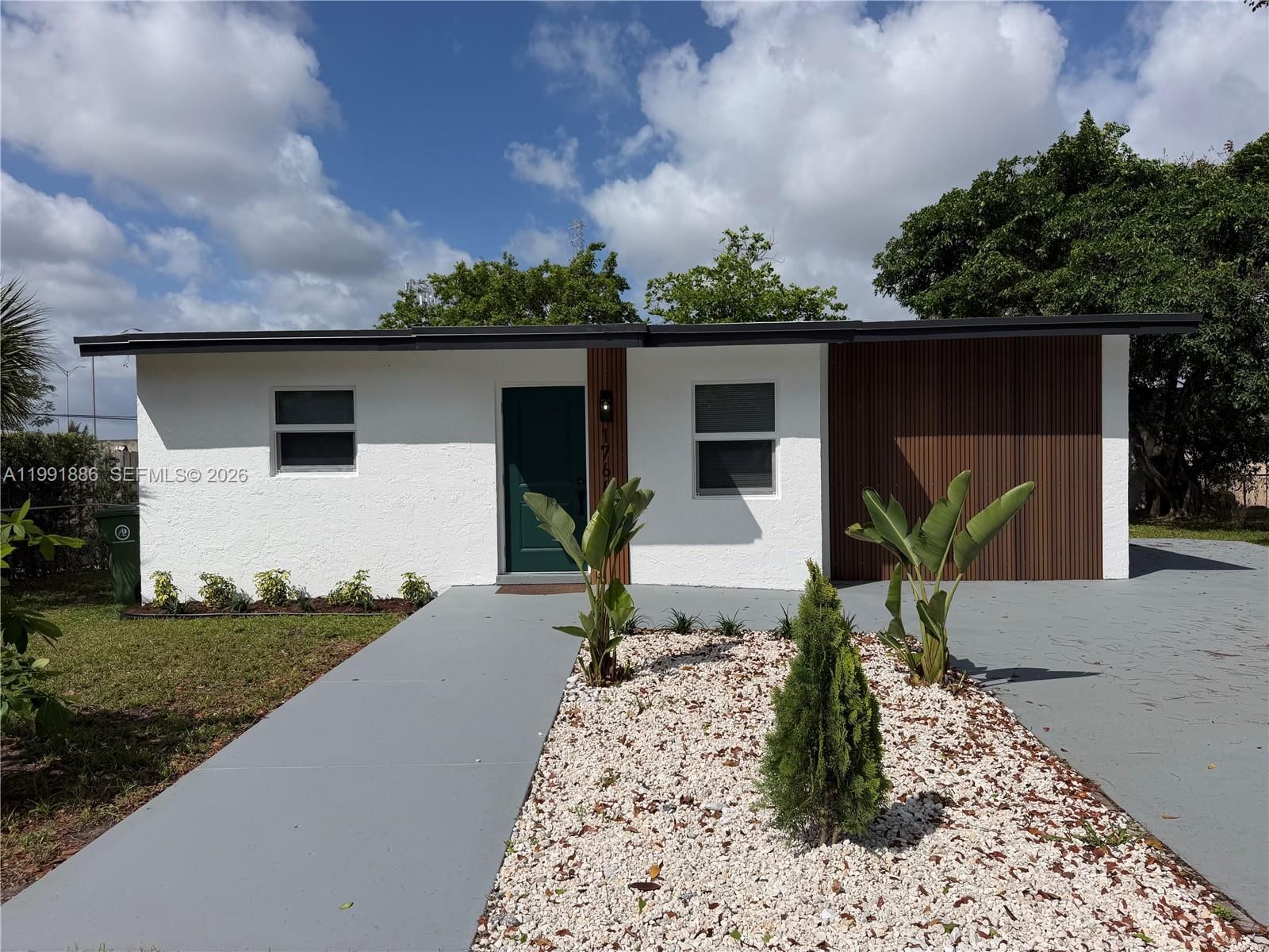 Real estate property located at 1766 Lauderdale Manor Dr, Broward, Lauderdale Manors Revised, Fort Lauderdale, FL