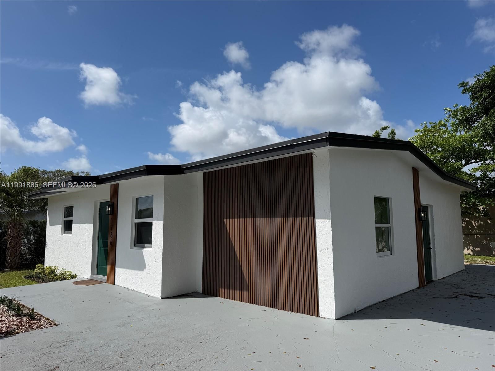 Real estate property located at 1766 Lauderdale Manor Dr, Broward, Lauderdale Manors Revised, Fort Lauderdale, FL