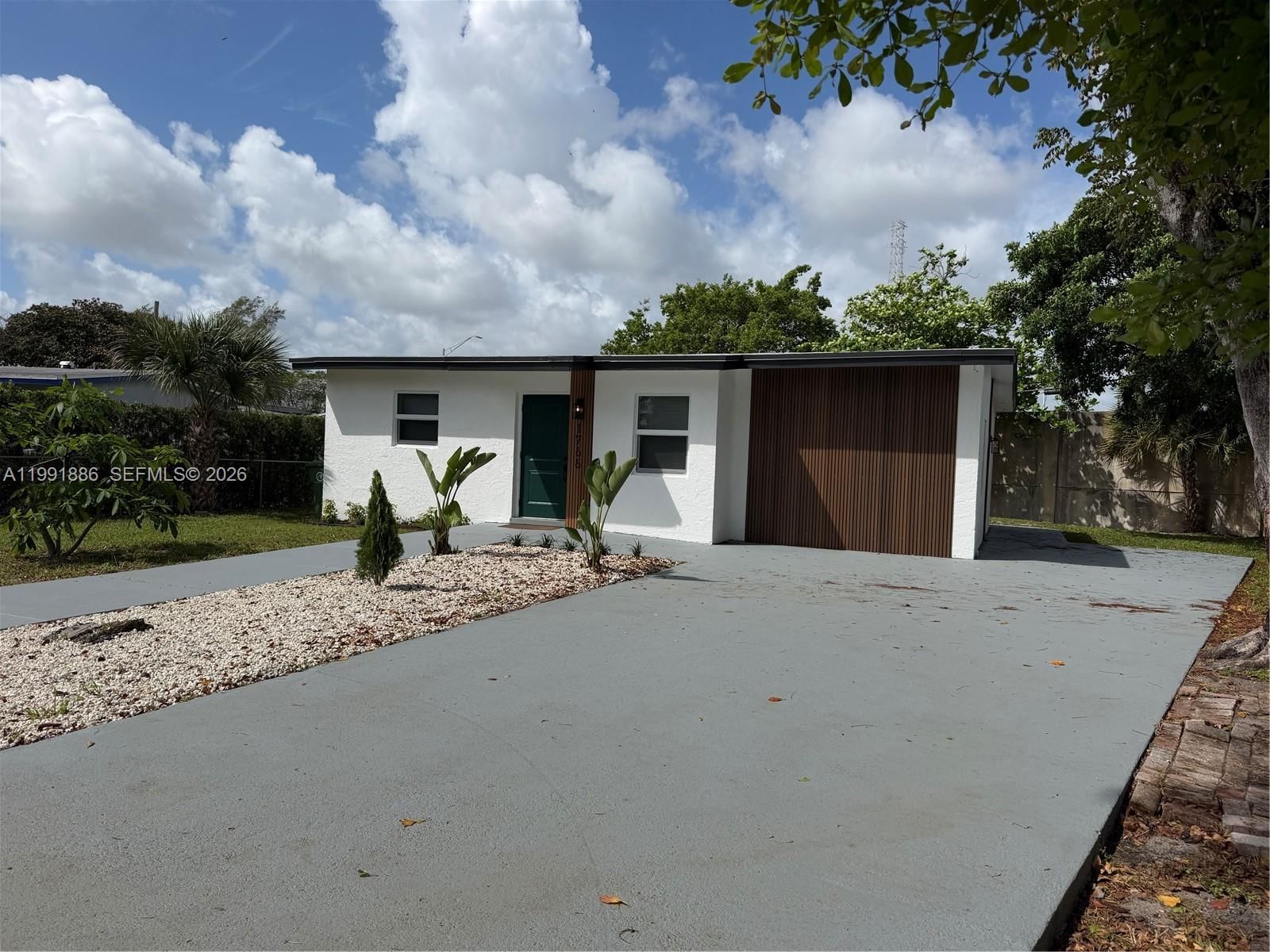 Real estate property located at 1766 Lauderdale Manor Dr, Broward, Lauderdale Manors Revised, Fort Lauderdale, FL