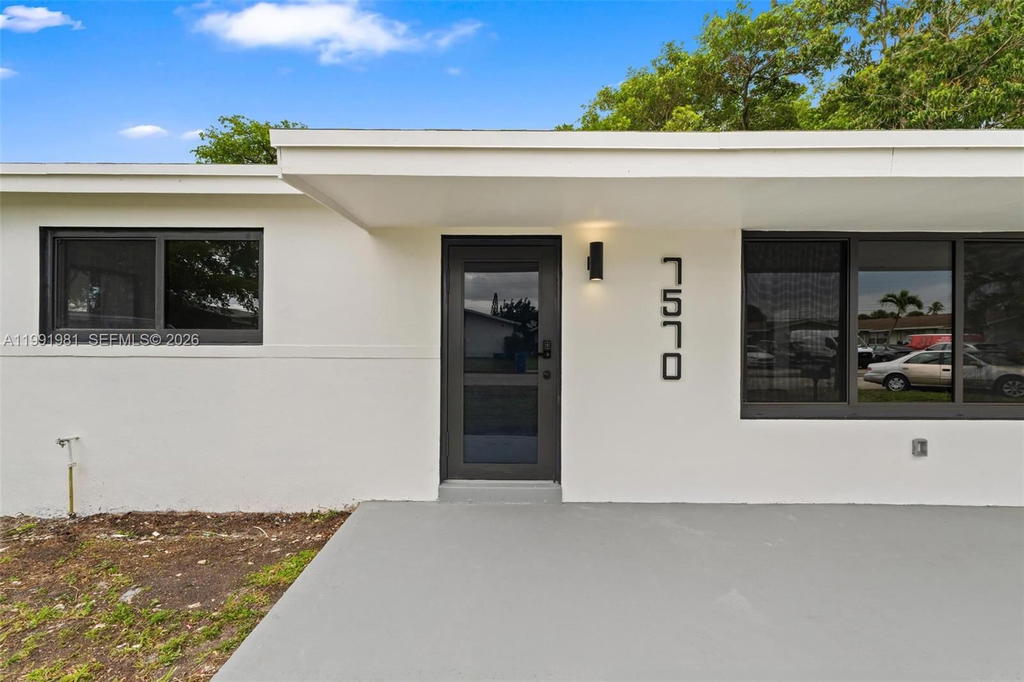 Real estate property located at 7570 Venetian St, Broward, Miramar Sec 9, Miramar, FL