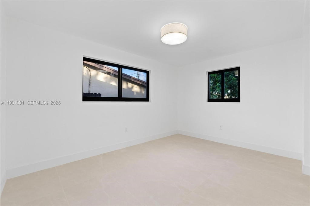Real estate property located at 7570 Venetian St, Broward, Miramar Sec 9, Miramar, FL