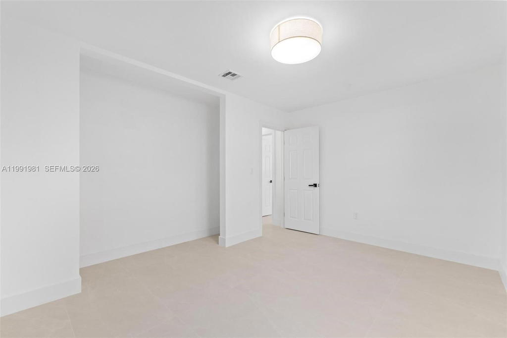 Real estate property located at 7570 Venetian St, Broward, Miramar Sec 9, Miramar, FL