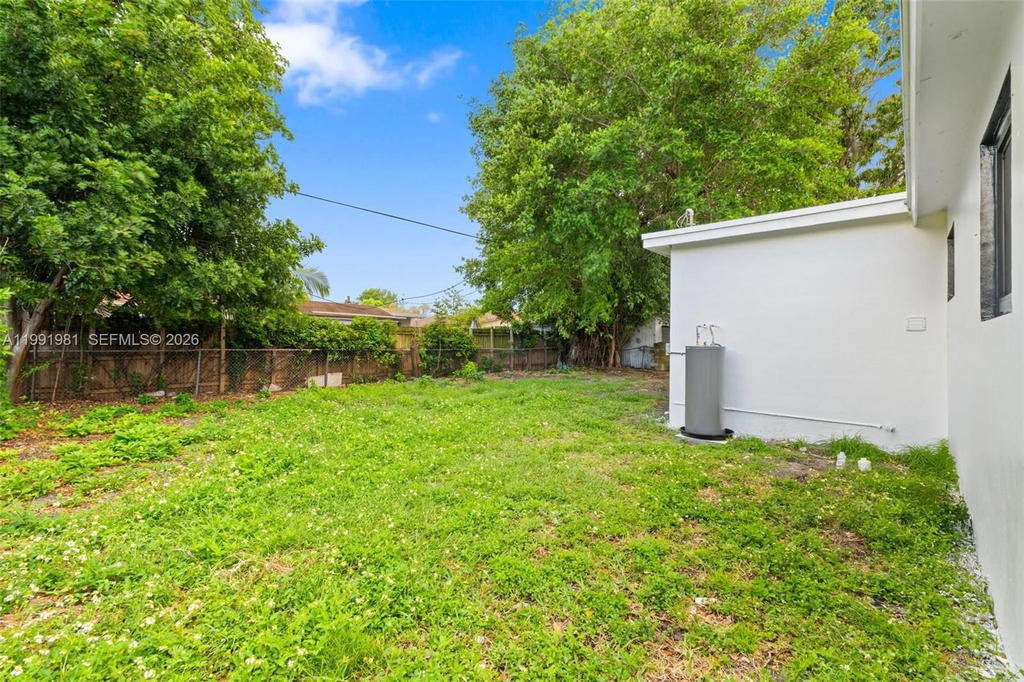 Real estate property located at 7570 Venetian St, Broward, Miramar Sec 9, Miramar, FL