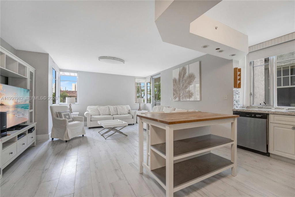Real estate property located at 1532 Drexel Ave #202, Miami-dade, The Danton Condo, Miami Beach, FL