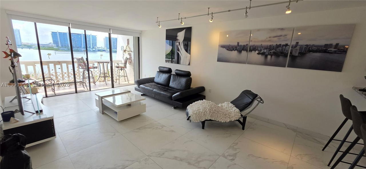 Real estate property located at 17900 Bay Rd #408, Miami-dade, Eden Roc Condo, Sunny Isles Beach, FL