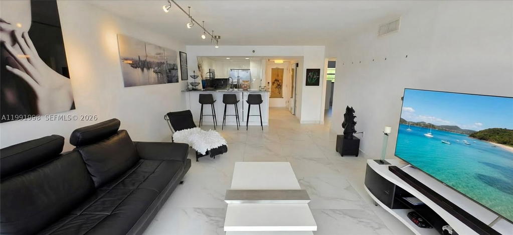 Real estate property located at 17900 Bay Rd #408, Miami-dade, Eden Roc Condo, Sunny Isles Beach, FL