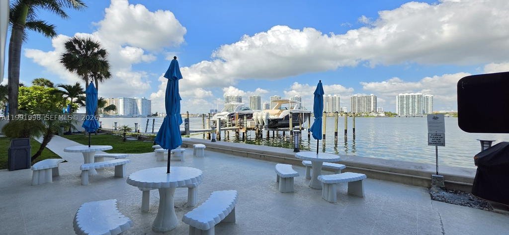 Real estate property located at 17900 Bay Rd #408, Miami-dade, Eden Roc Condo, Sunny Isles Beach, FL