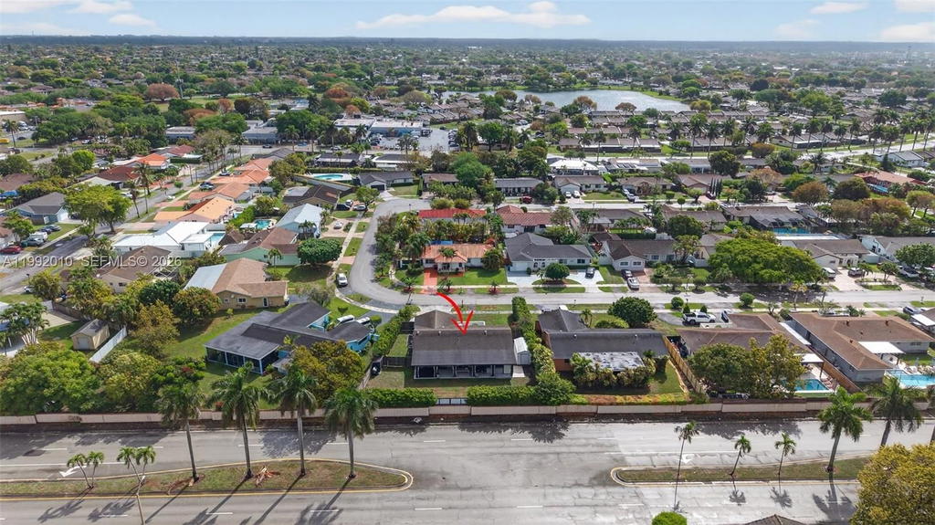 Real estate property located at 4890 141st Ave, Miami-dade, Bent Tree West, Miami, FL